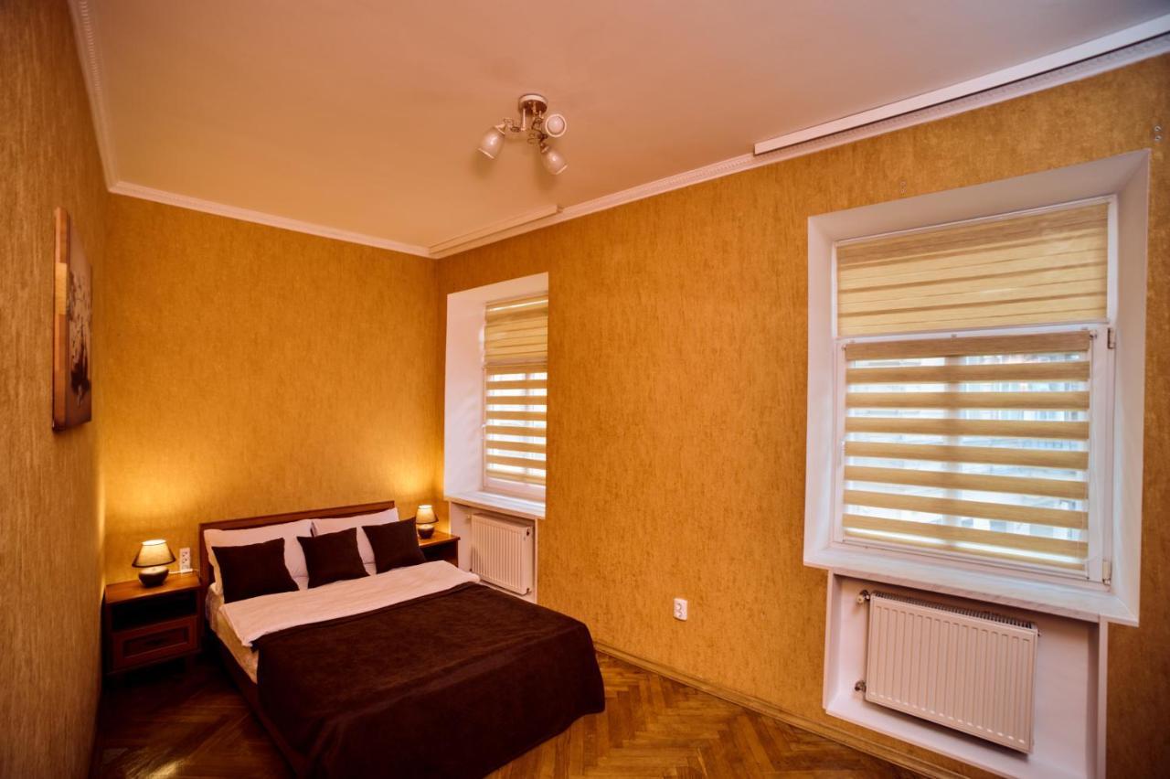 Apartments Near Potocki Palace Lwów Zewnętrze zdjęcie
